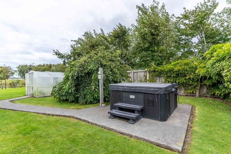 35 Crowe Road Winton Surrounds_12