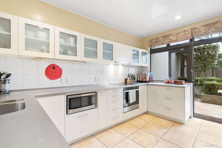 3/78 Greys Avenue Auckland Central_6