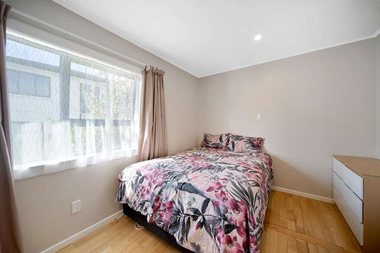 14 Ashley Avenue Mangere East_11