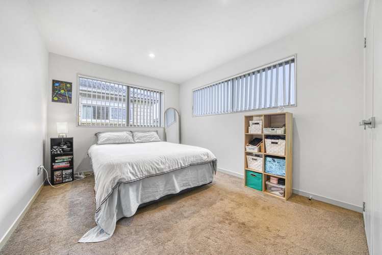 8 Moville Drive Flat Bush_9