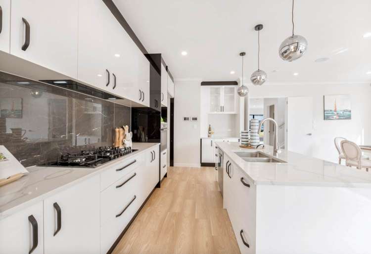 72 Ksenia Drive Flat Bush_7