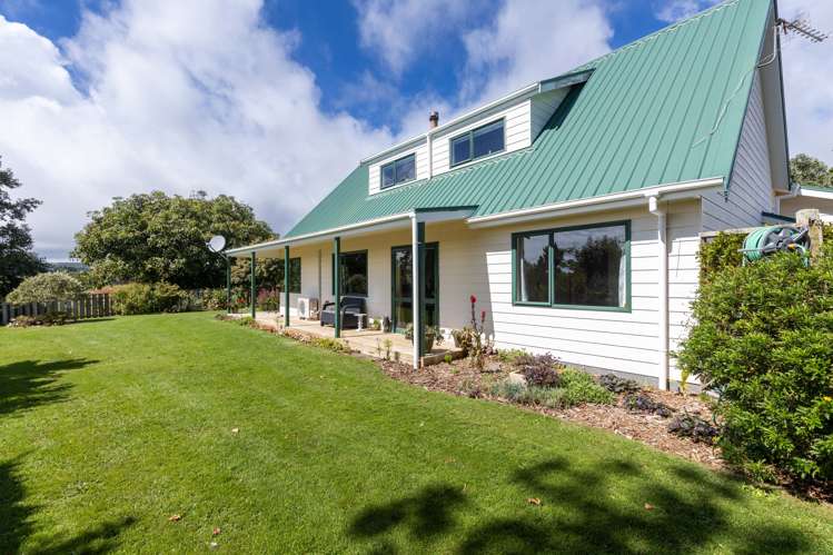 1361 Main North Road Urenui_6