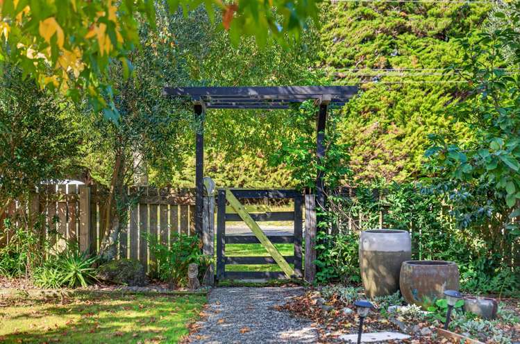 32 Murphys Line Featherston_40