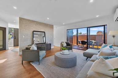 2/21 Eastcliffe Road_2