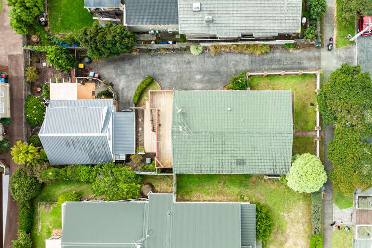 29 Kingsway Avenue Sandringham_21