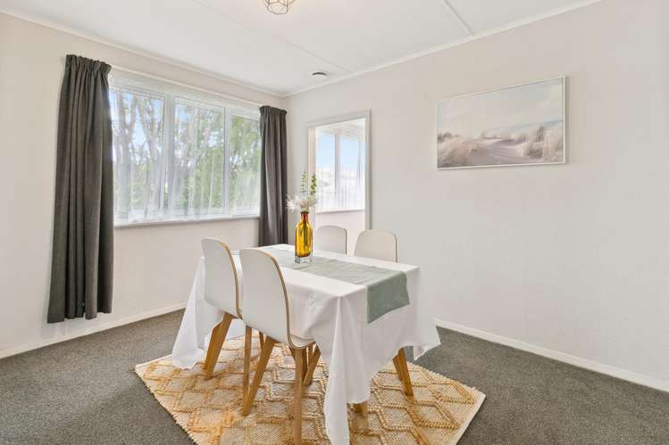 45 Victory Crescent Tawa_11