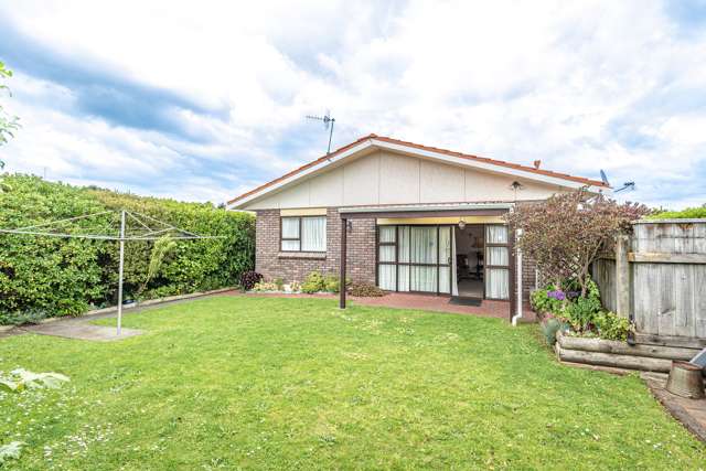 44 Exeter Crescent Springvale_3