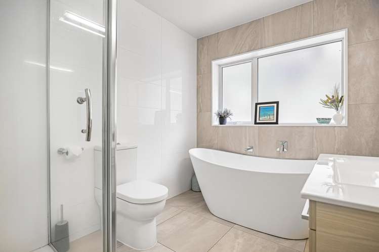 15 Somerset Place Stanmore Bay_10