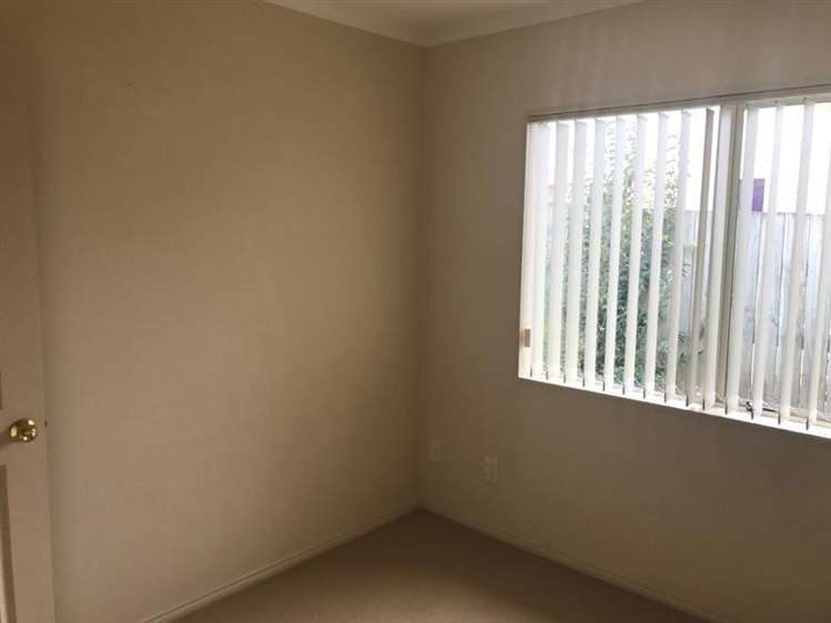 53 Hill Road Hillpark_12