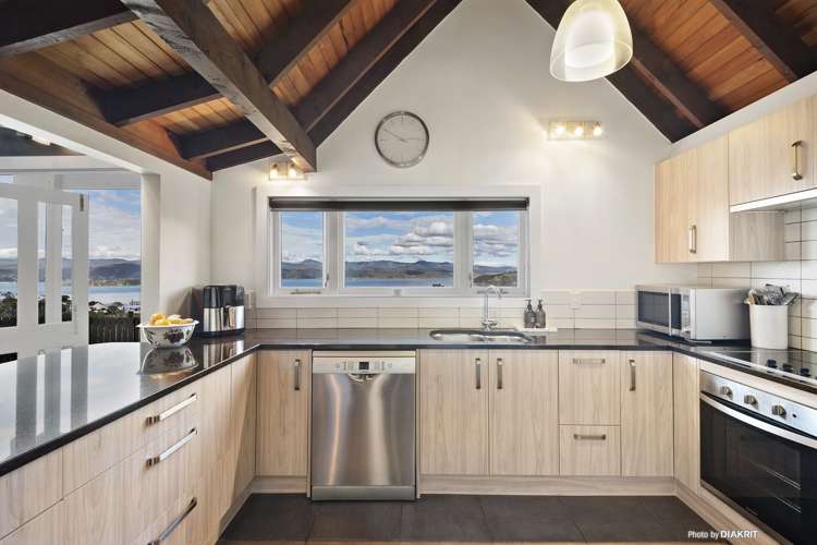 90 Lohia Street Khandallah_5