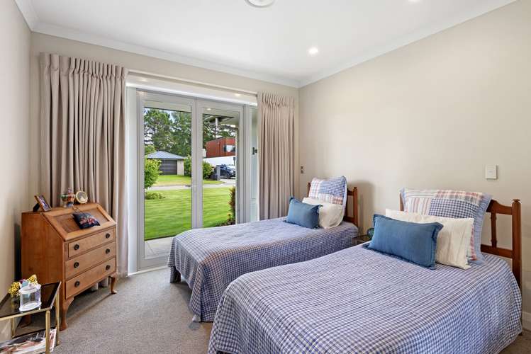 38 Grangewood Drive Lincoln_18