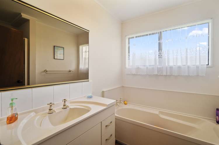 37 Petrie Street Westbrook_13