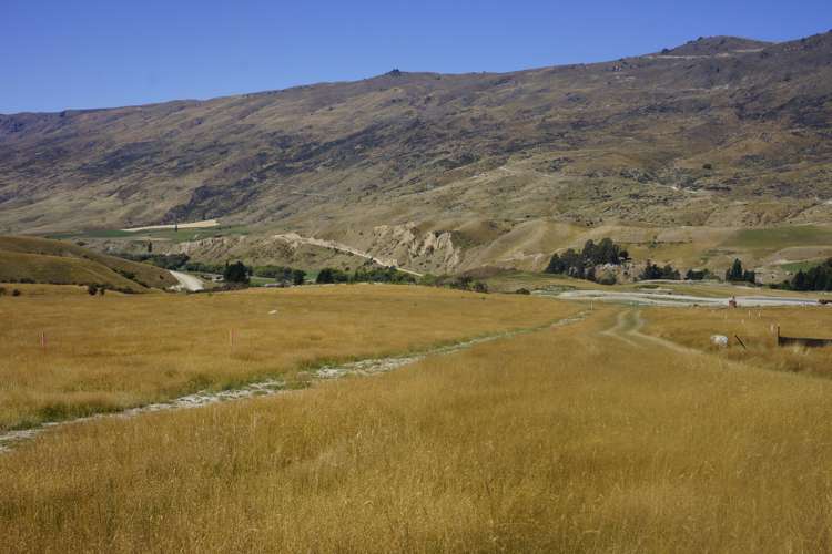 Cardrona Valley Road The Ridges_18