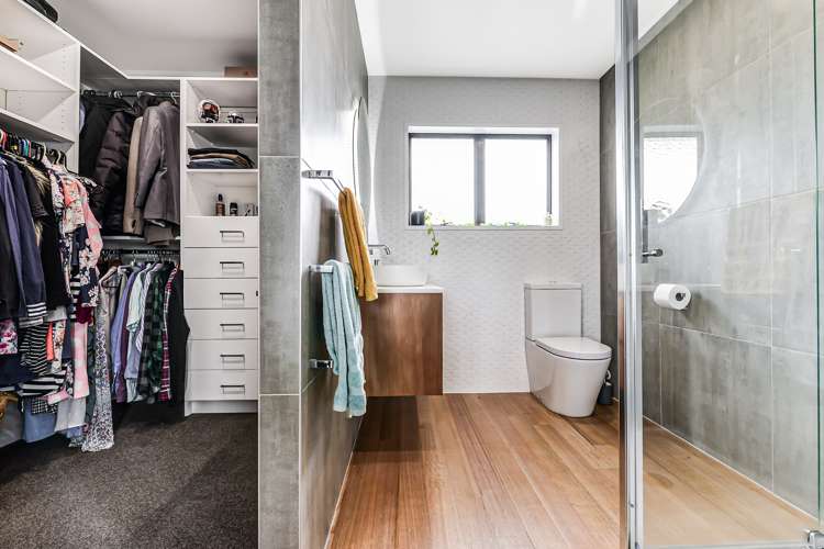 127 Amanda Avenue Dinsdale_9