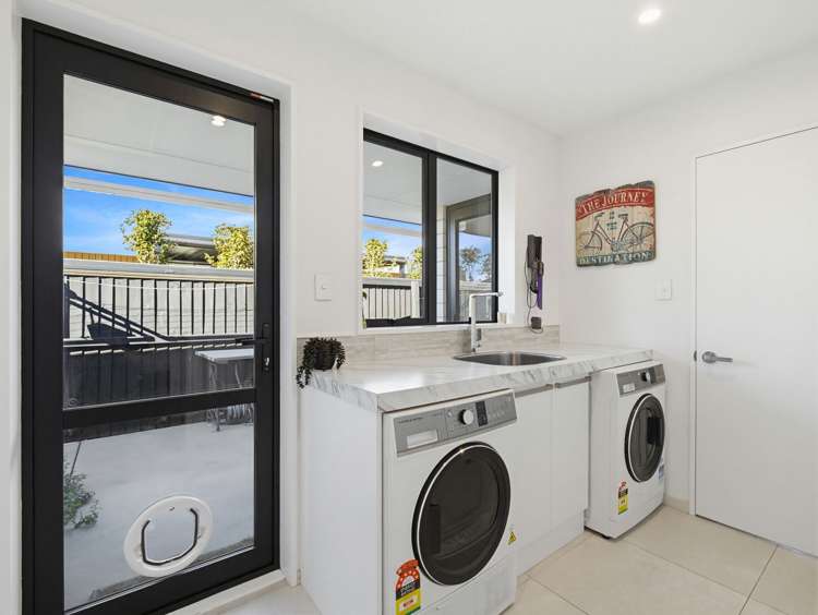 23 Whitehorn Drive Lincoln_26