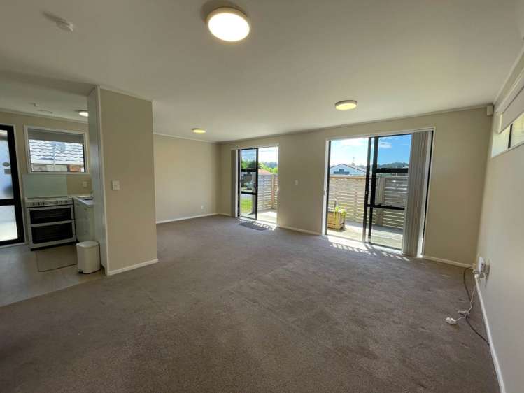 6/2 John Bracken Way Beach Haven_2