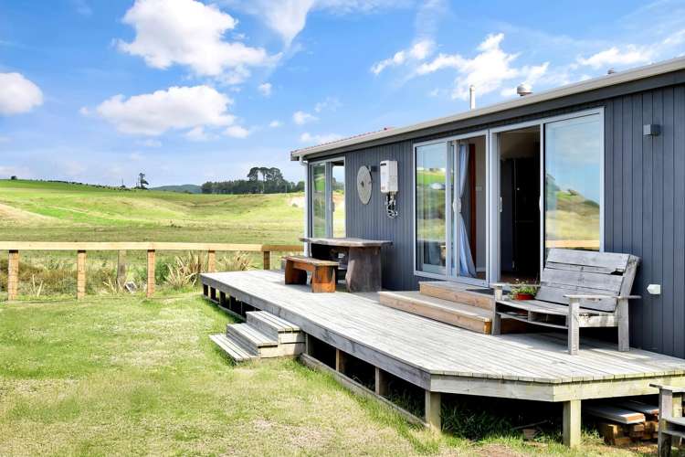 342 Pukehina Beach Road Pukehina Beach_11