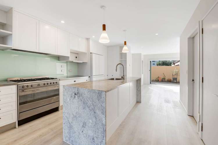 153 Waterside Crescent Gulf Harbour_8