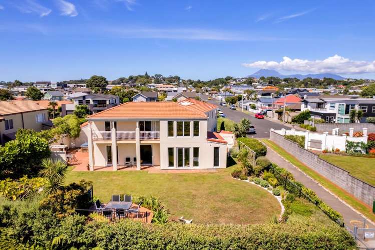 1 Kawaroa Close New Plymouth Central_5