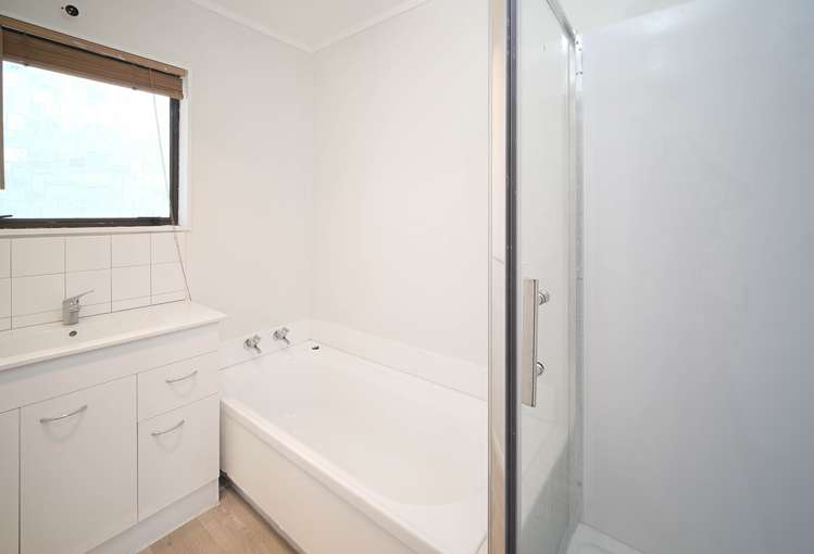 4 Silverbirch Grove The Brook_13