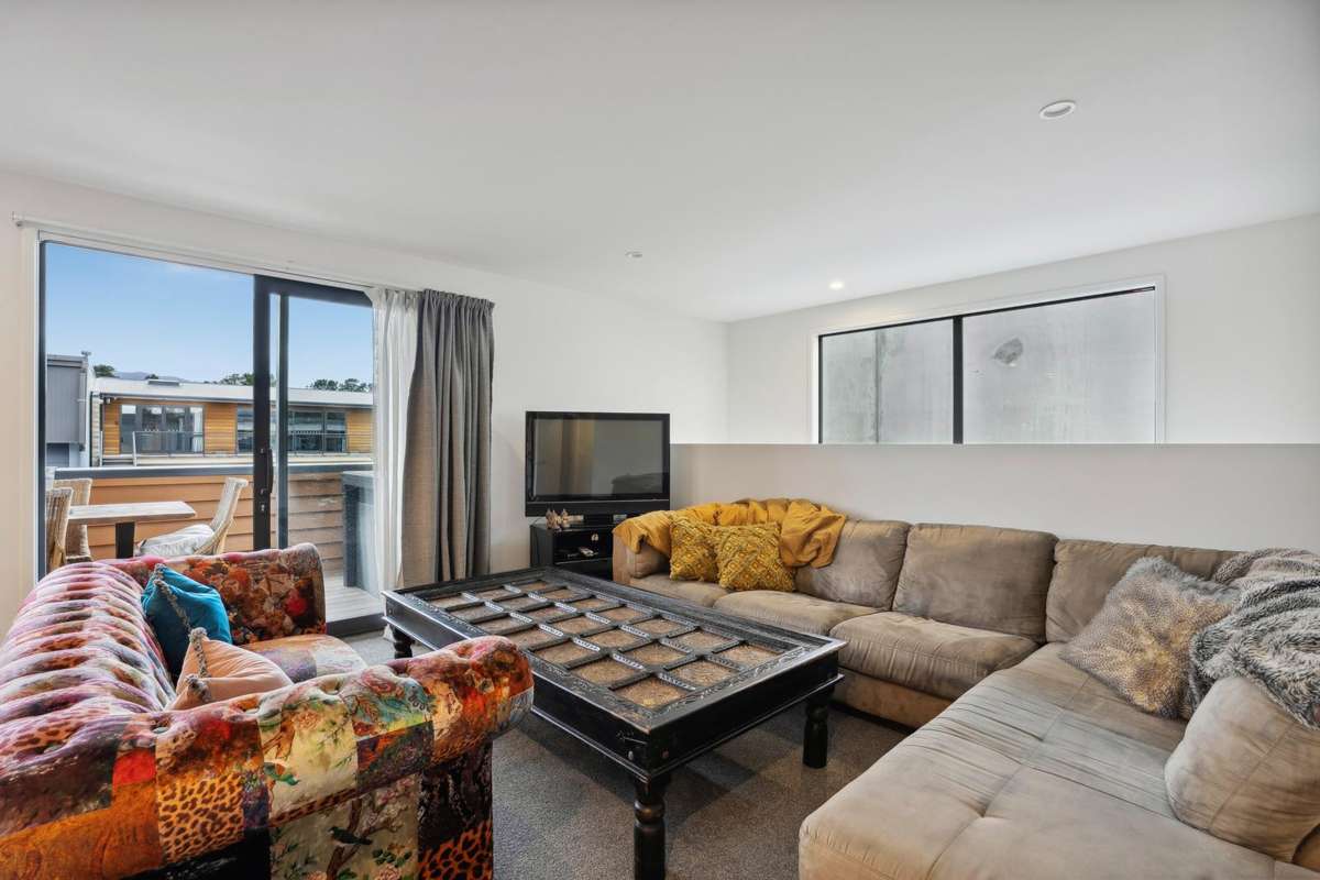 17 Silverstone Drive_2