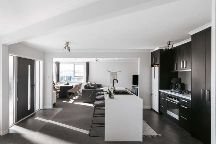 51 Puriri Crescent Edgecumbe_3