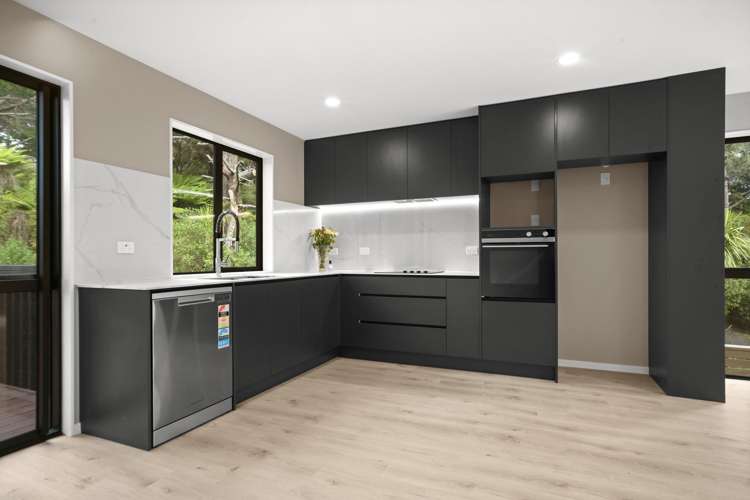 25D Lavery Place Sunnynook_4