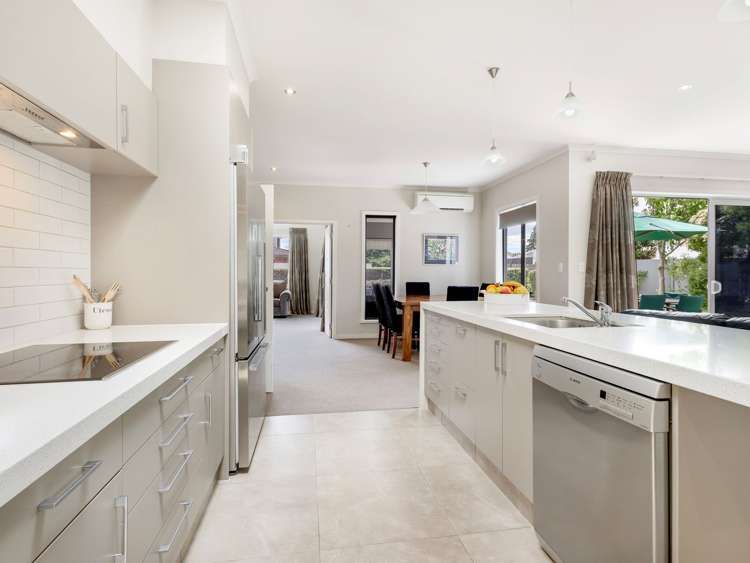 1213A Ada Street Parkvale_6