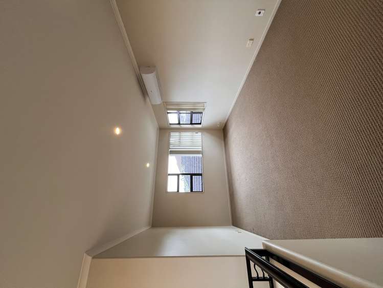 8 Terrasini Drive Flat Bush_25