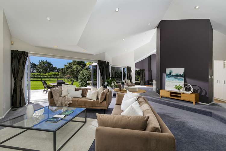 296 Oaia Road Muriwai_8