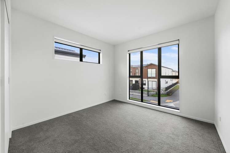 63 Whare Kauri Road Papakura_13