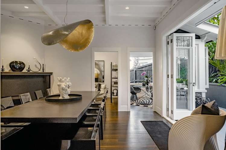 20 Seabreeze Road Narrow Neck_11