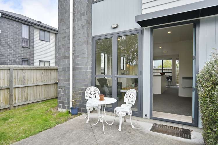 14/14 Buffon Street Waltham_16