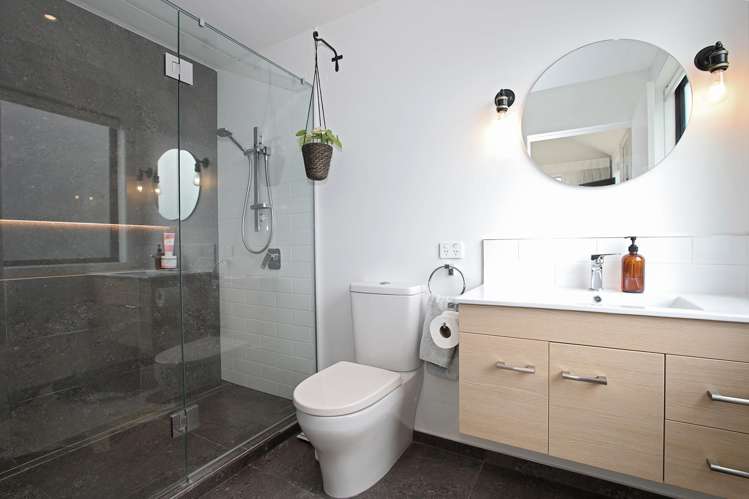 11 Towack Street Riverton_17