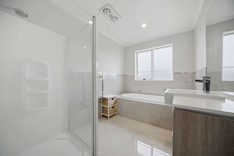 50 Mackay Drive Greenhithe_14