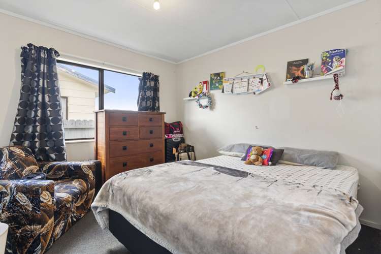 84 Maplesden Drive Clendon Park_9