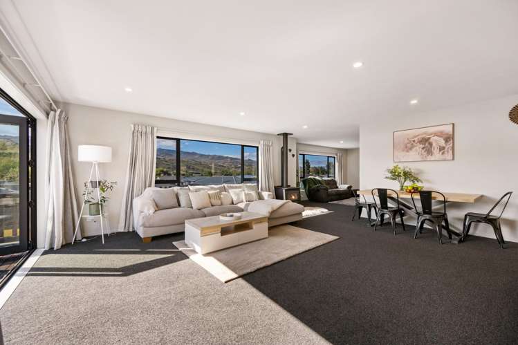 71 Stratford Drive_3