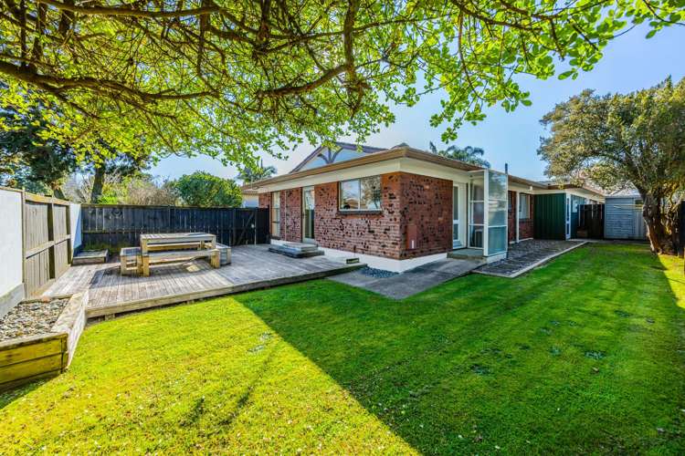 1/22 Beaumaris Way Conifer Grove_2