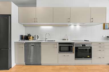 203/24 Wellington Street_4