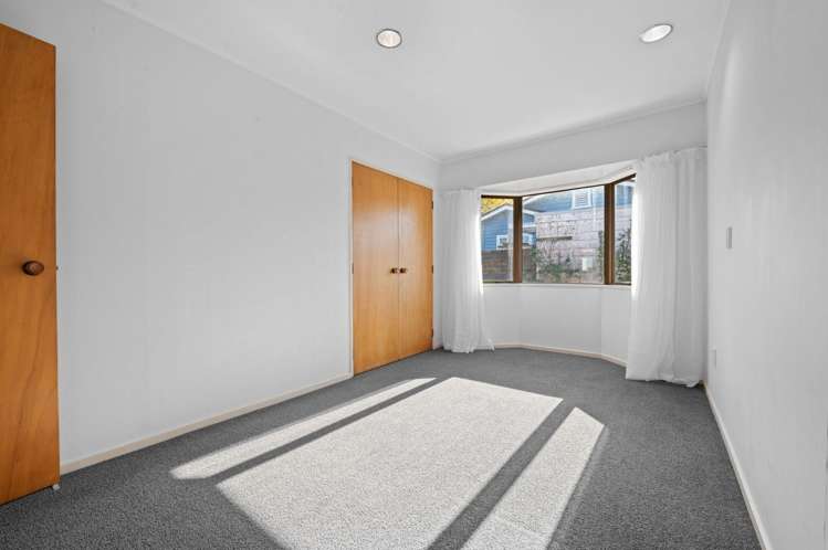 8 Chequers Avenue 1053_13