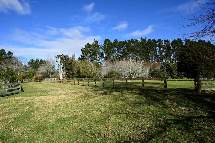 69 & 69a Croft Lane Coatesville_12