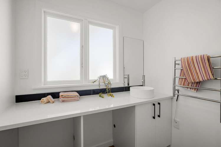 325 Wainoni Road Avondale_9