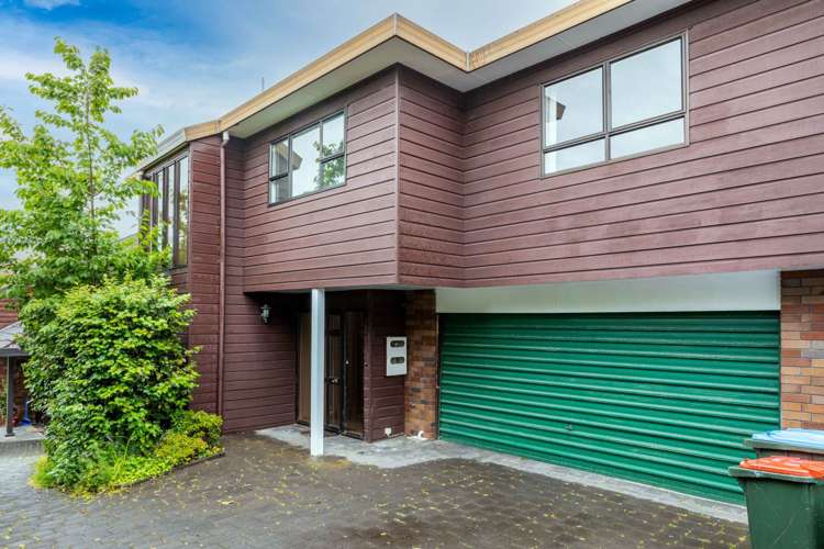 2/17 Waimarie Street_0