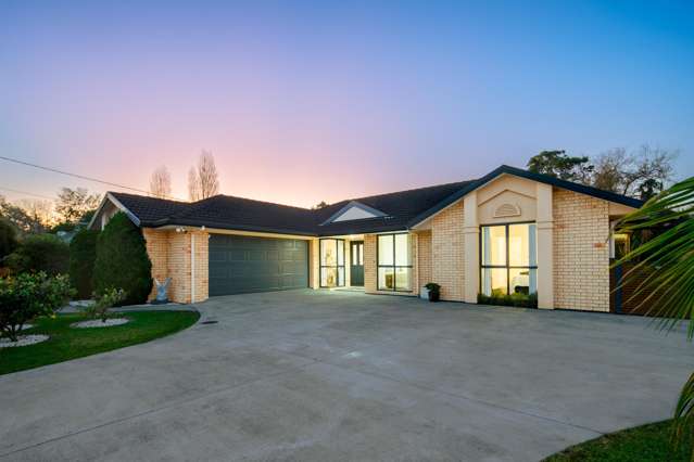 Long Bay Vibe,Torbay Life - One Level Brick + View