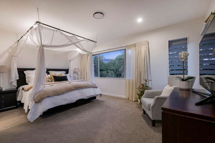 161 Bonair Crescent Silverdale_13