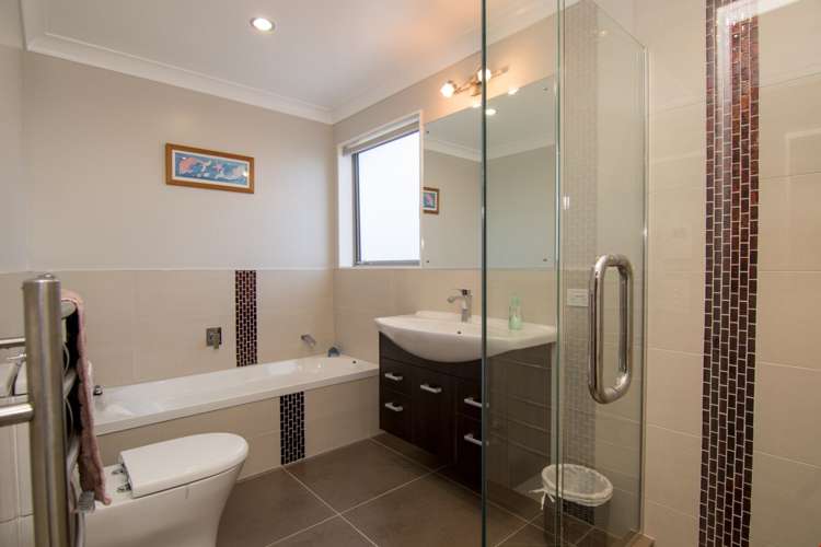 34 Pine Harbour Parade Beachlands_15