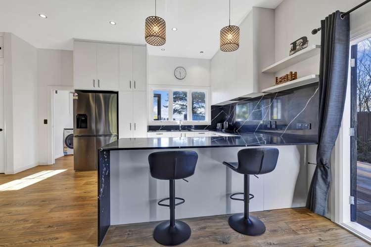 15 High Street Hawarden_5