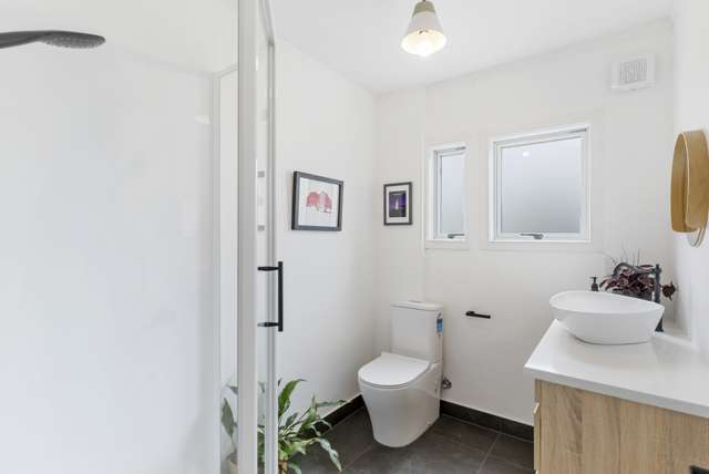 13/10 George Street Mount Eden_3