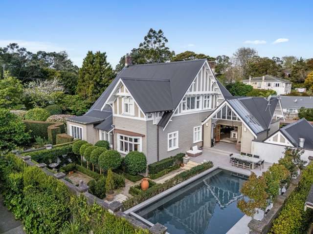 Parkside prestige on 1,260sqm