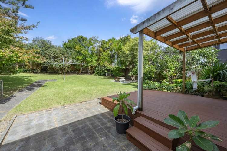 23 Lowtherhurst Road Massey_7